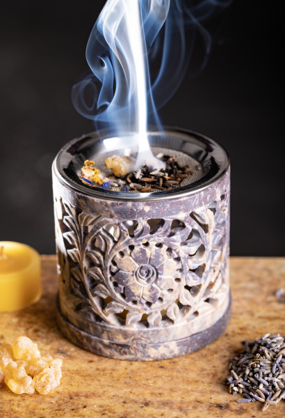 Räuchergefäß Blumen u. Ornamente