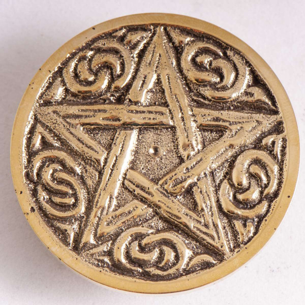 Münze mit Pentagramm oder Dreifachknoten für Rituale