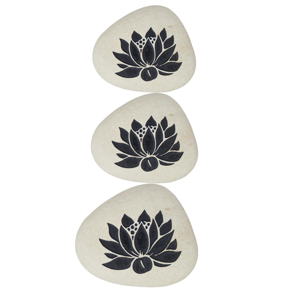 Stein mit eingraviertem Lotus (Verkauf 1 Stück)