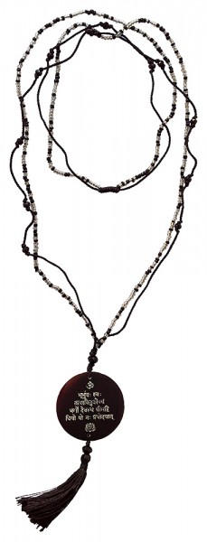 Mala Gayathri Mantra Glasperlen schwarz mit gelaserter Muschelscheibe 46cm