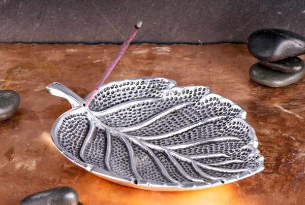 Räucherstäbchenhalter Blatt